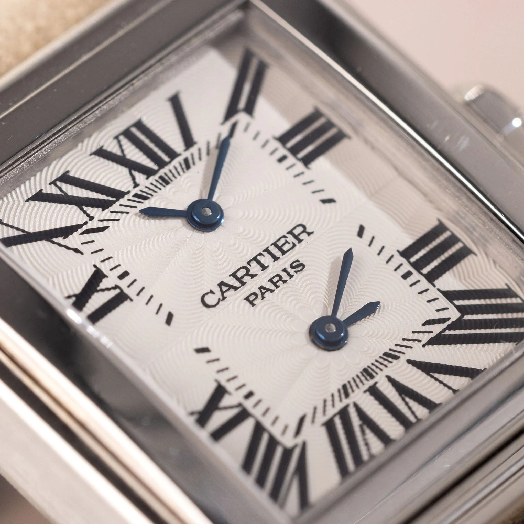 Cartier Tank à Vis Dual Time CPCP 2552