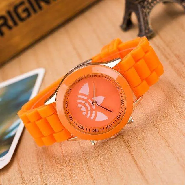 Watches Men Women Ladies Quartz wristwatches black white Analog Ladies Wrist Watch Watches women clock drop ship